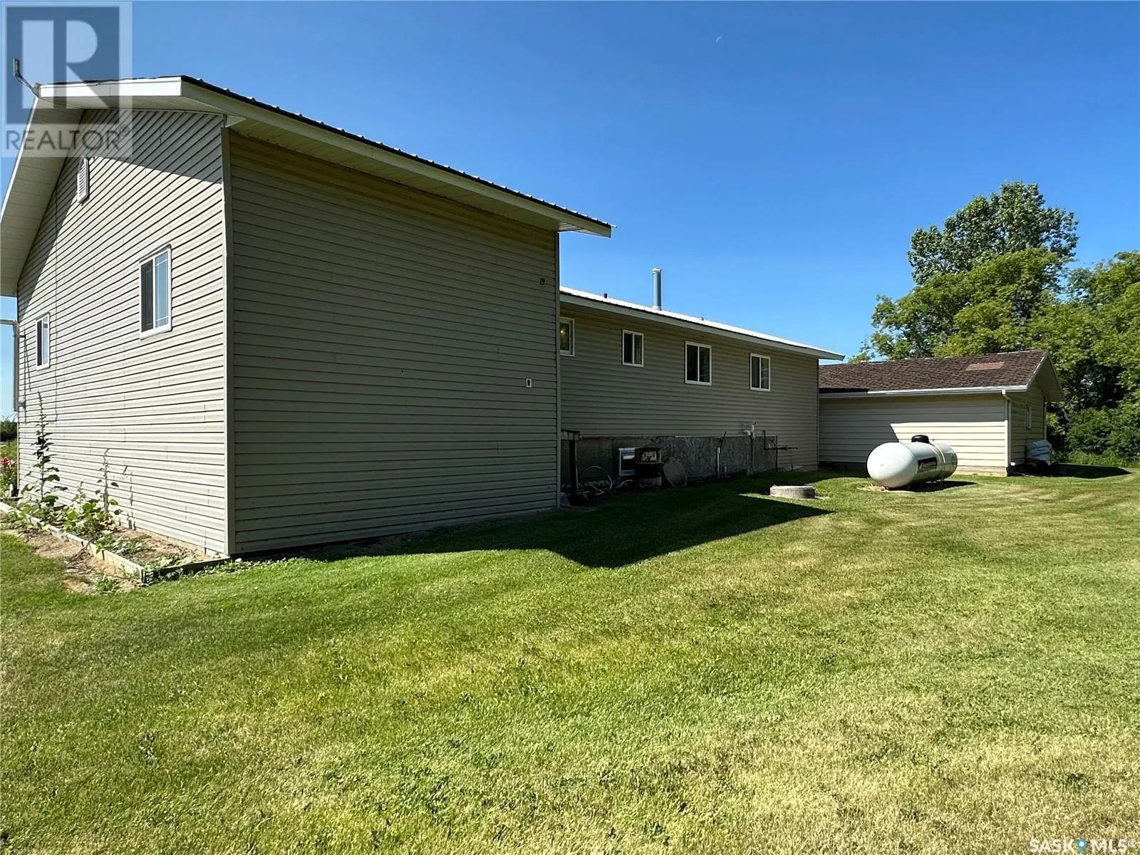 Sander Acreage