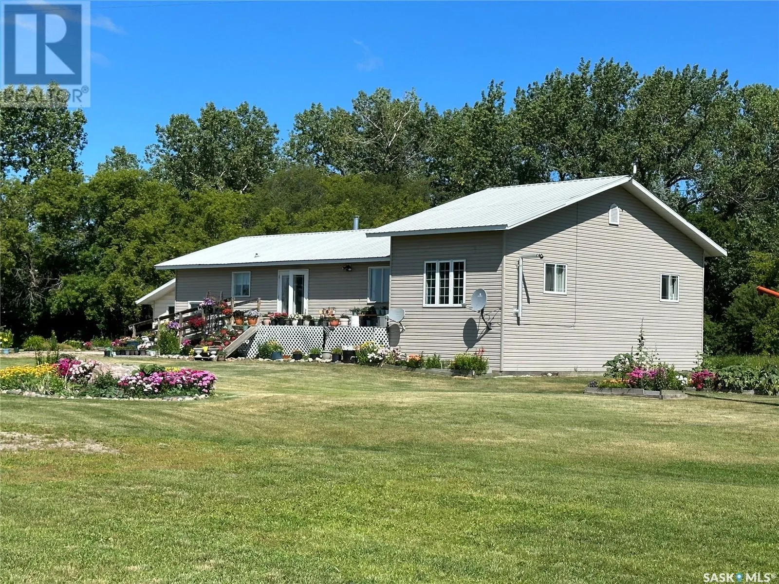 Sander Acreage
