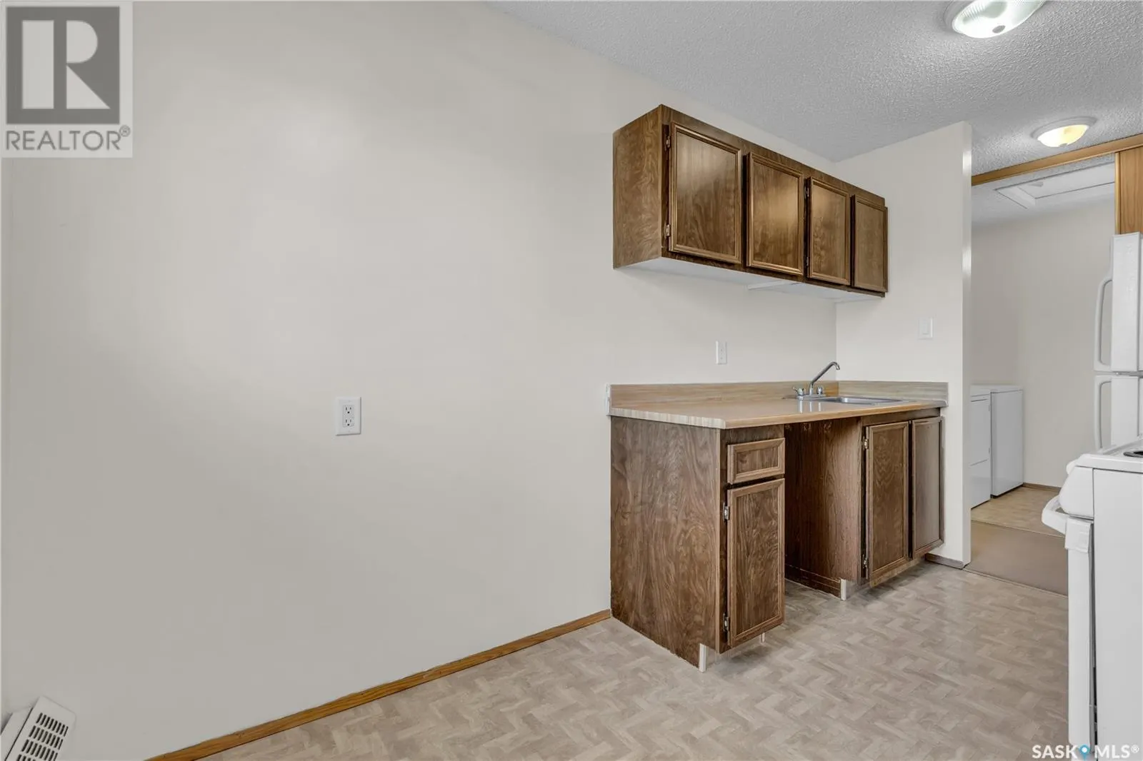 208 55 Alport CRESCENT