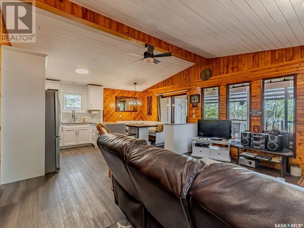 3631 Schitka Beach Dr