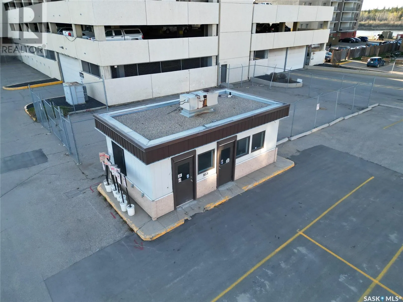 888 Central AVENUE