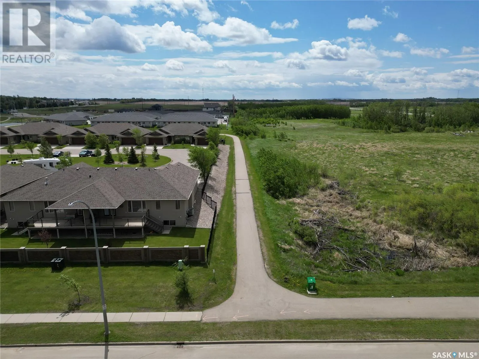 3090 Lakeview DRIVE