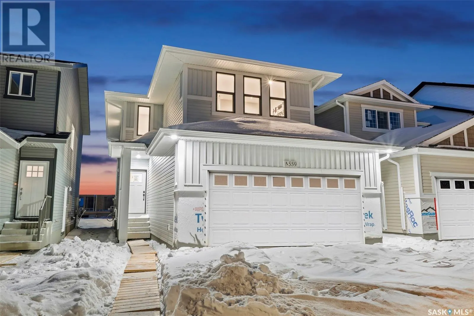 943 Traeger MANOR