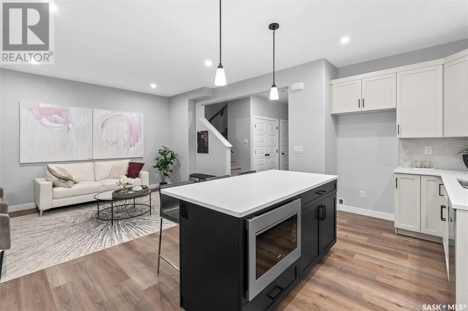943 Traeger MANOR