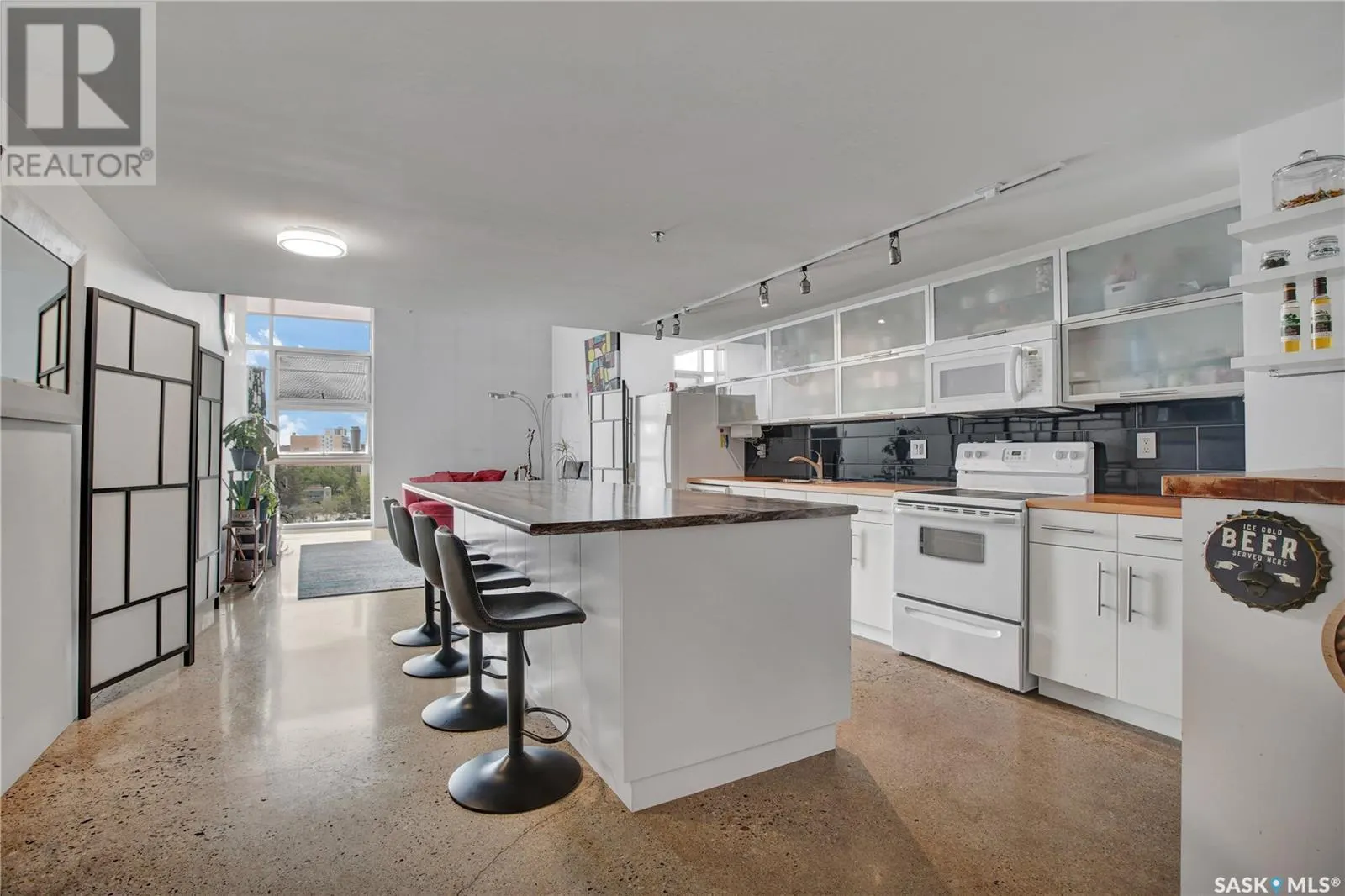 408 120 23rd STREET E