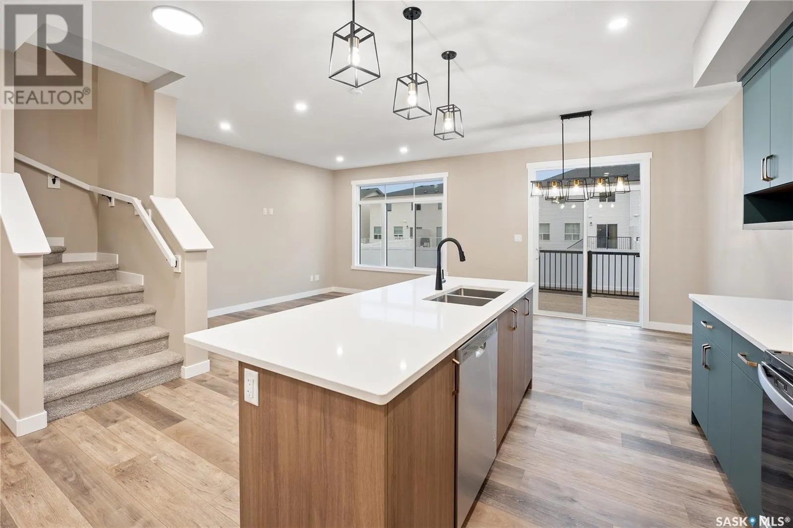 311 Veterans DRIVE