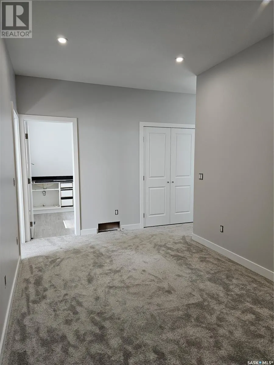 848 Delaet BAY