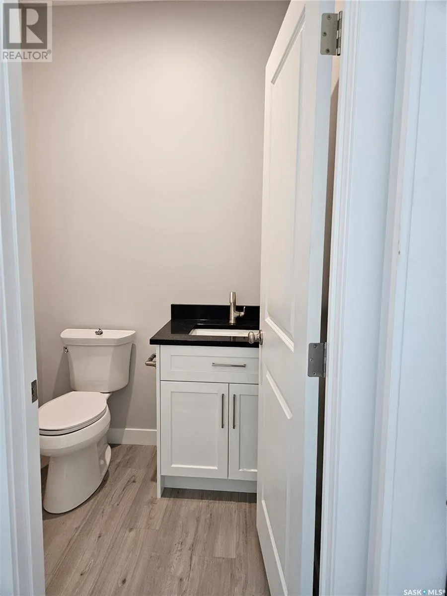848 Delaet BAY
