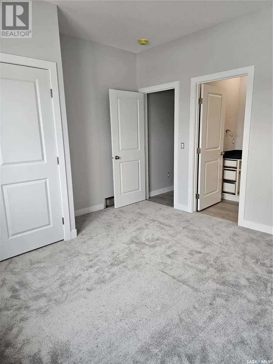 848 Delaet BAY