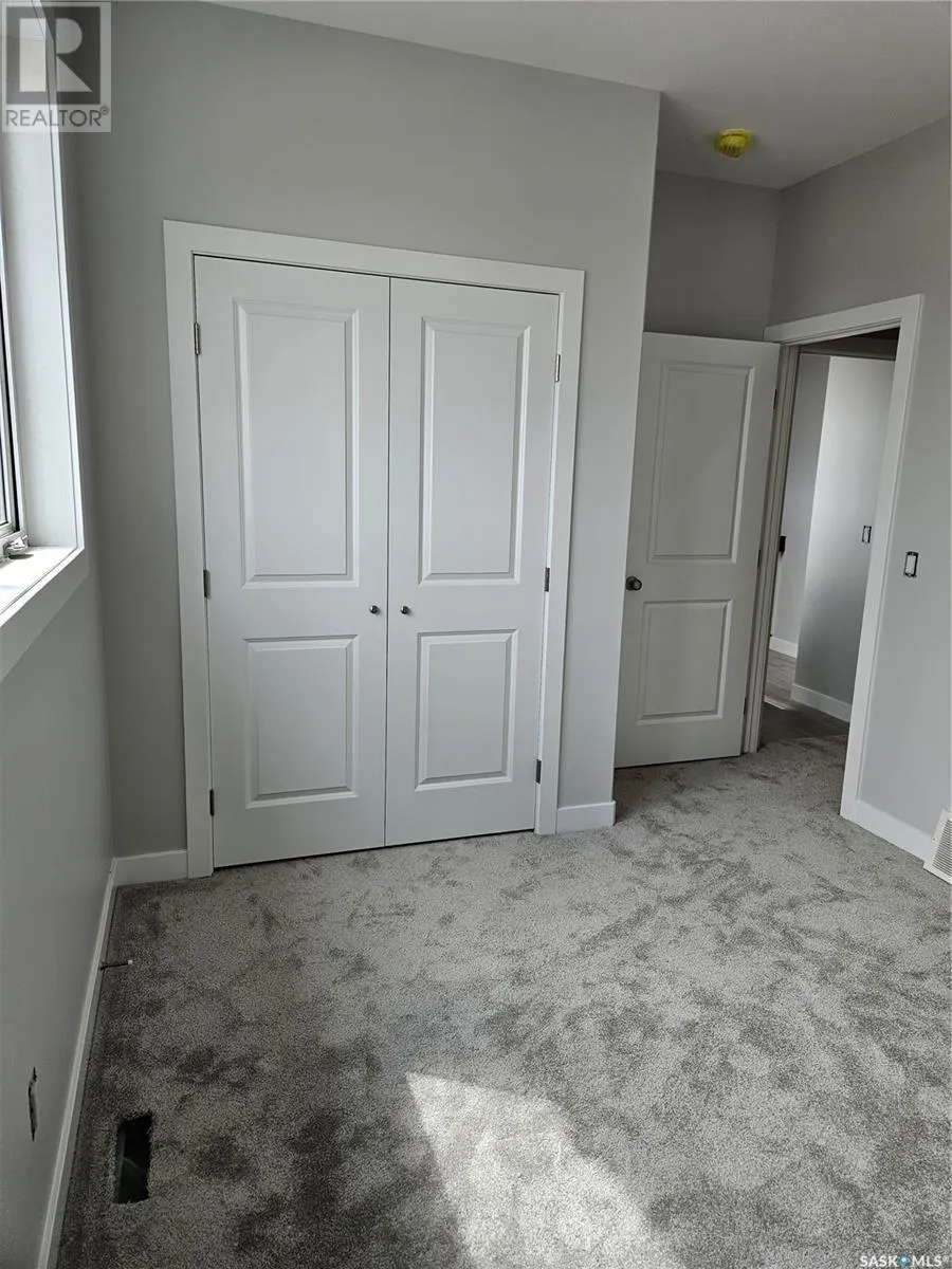 846 Delaet BAY