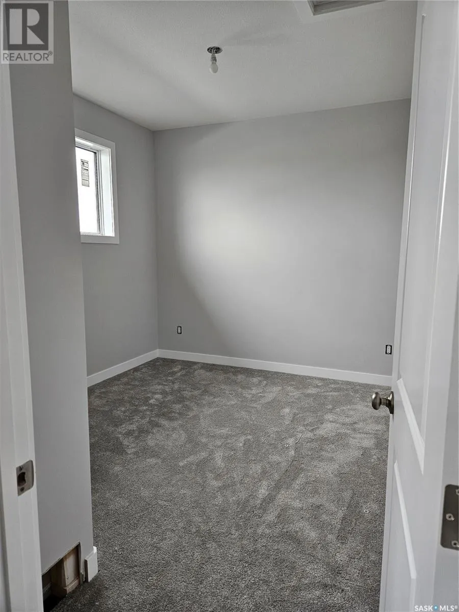 846 Delaet BAY