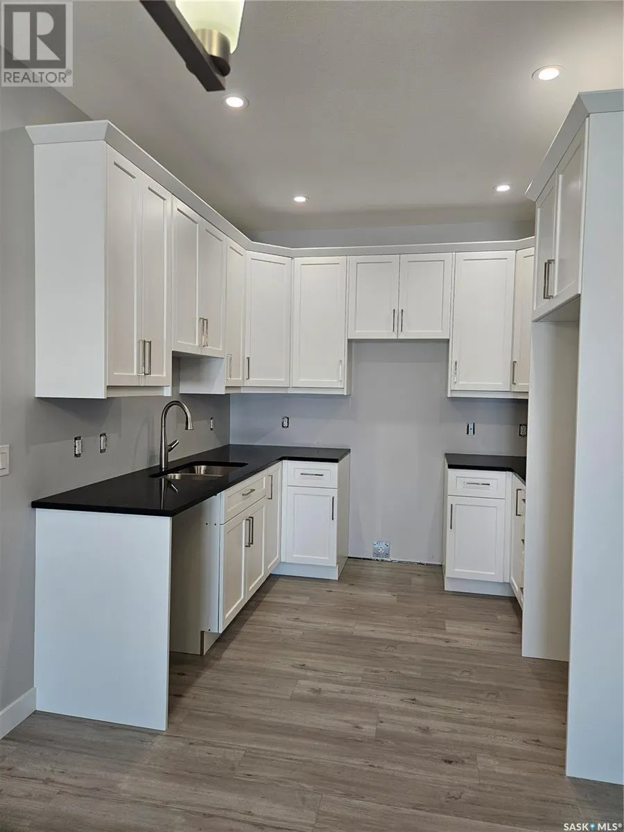 846 Delaet BAY