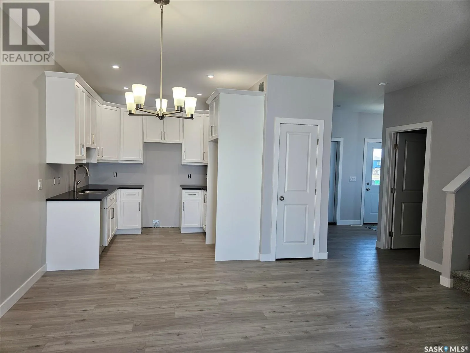 846 Delaet BAY
