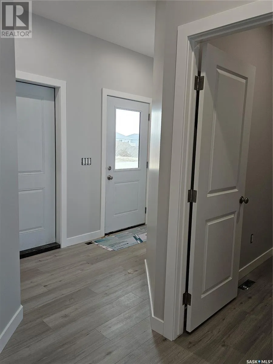 846 Delaet BAY