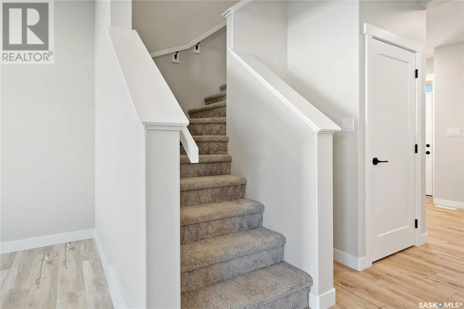 307 Veterans DRIVE