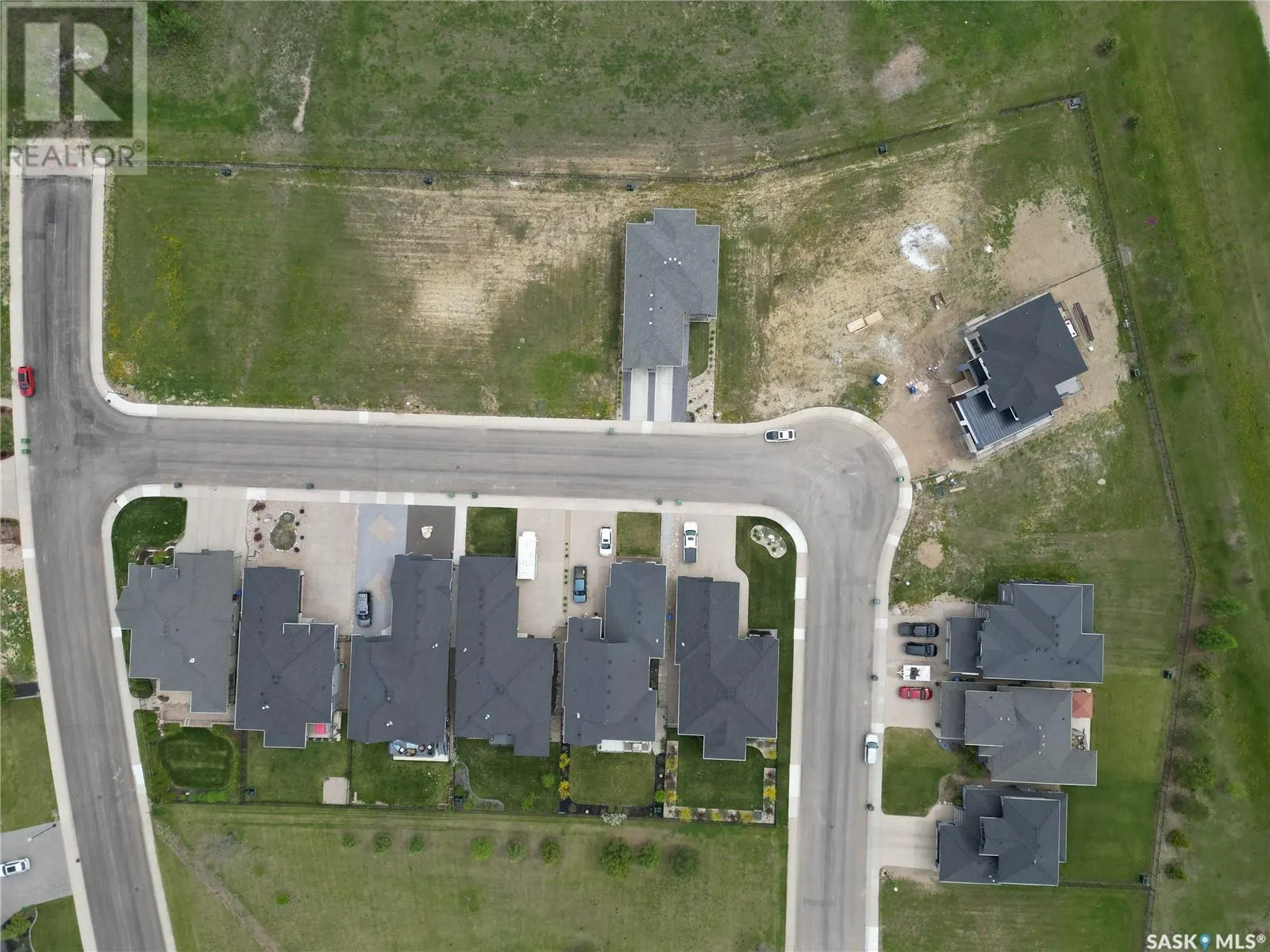 42 Gurney CRESCENT