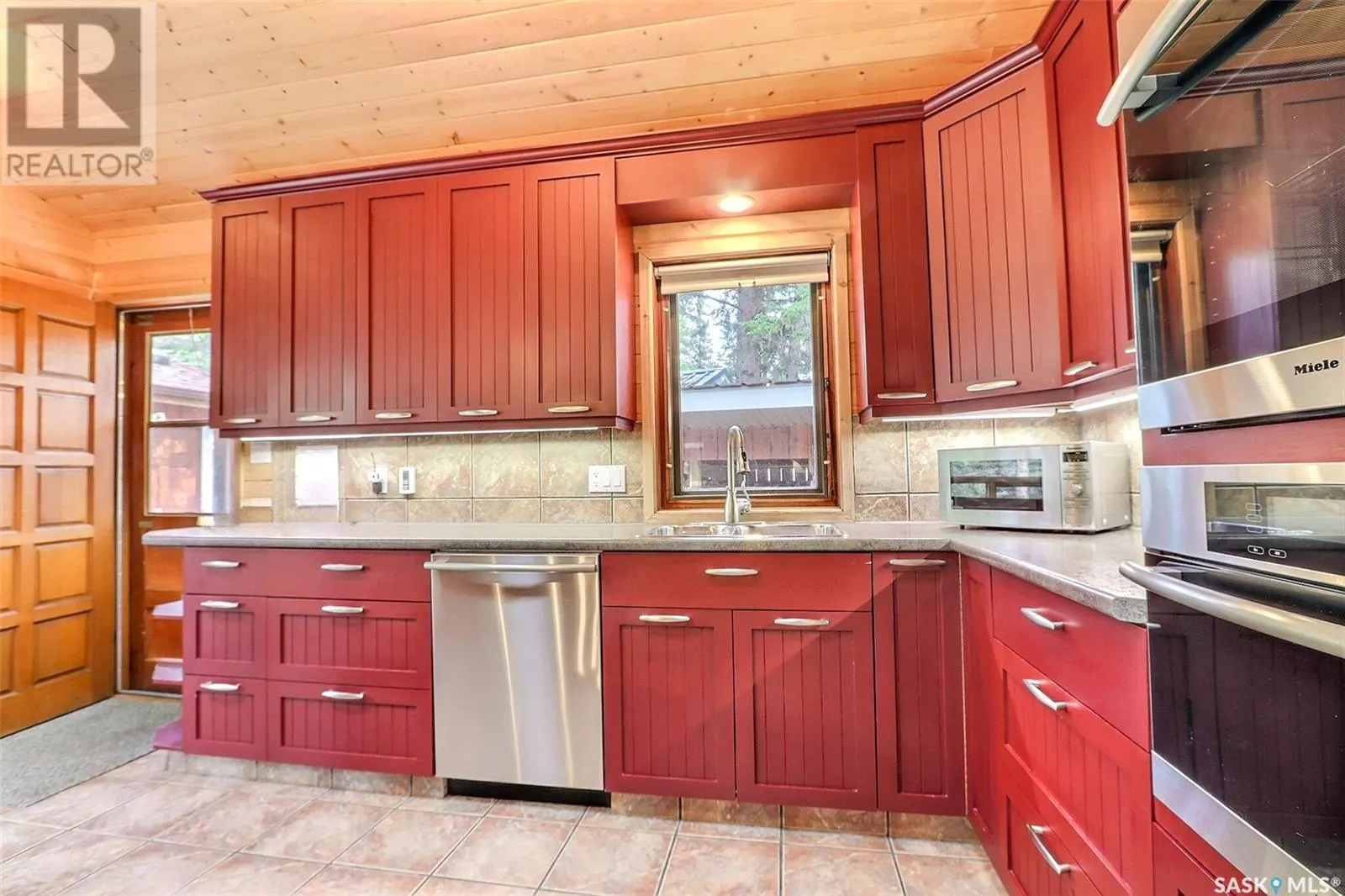 224 Kingfisher DRIVE