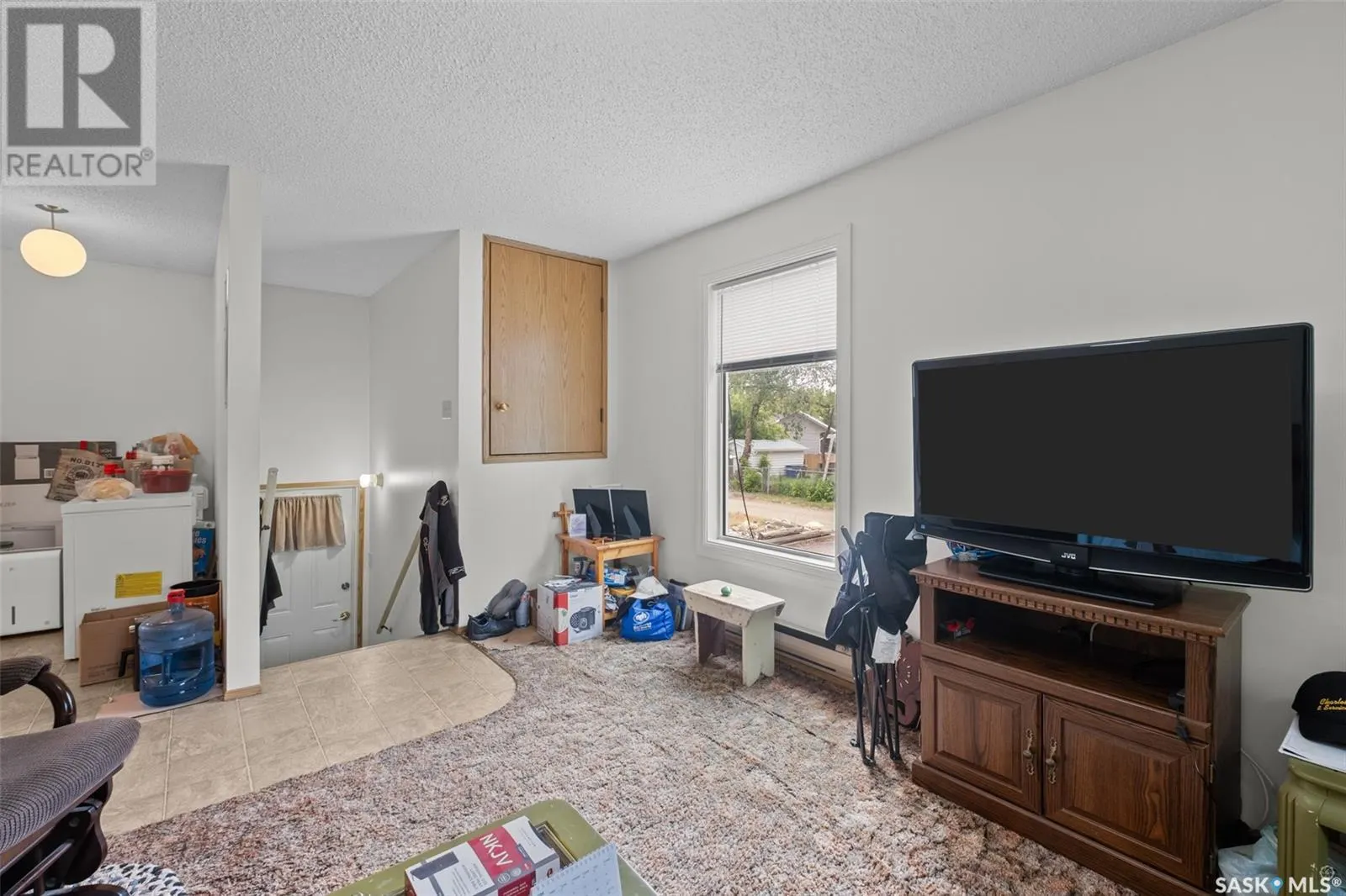 29 24th STREET E
