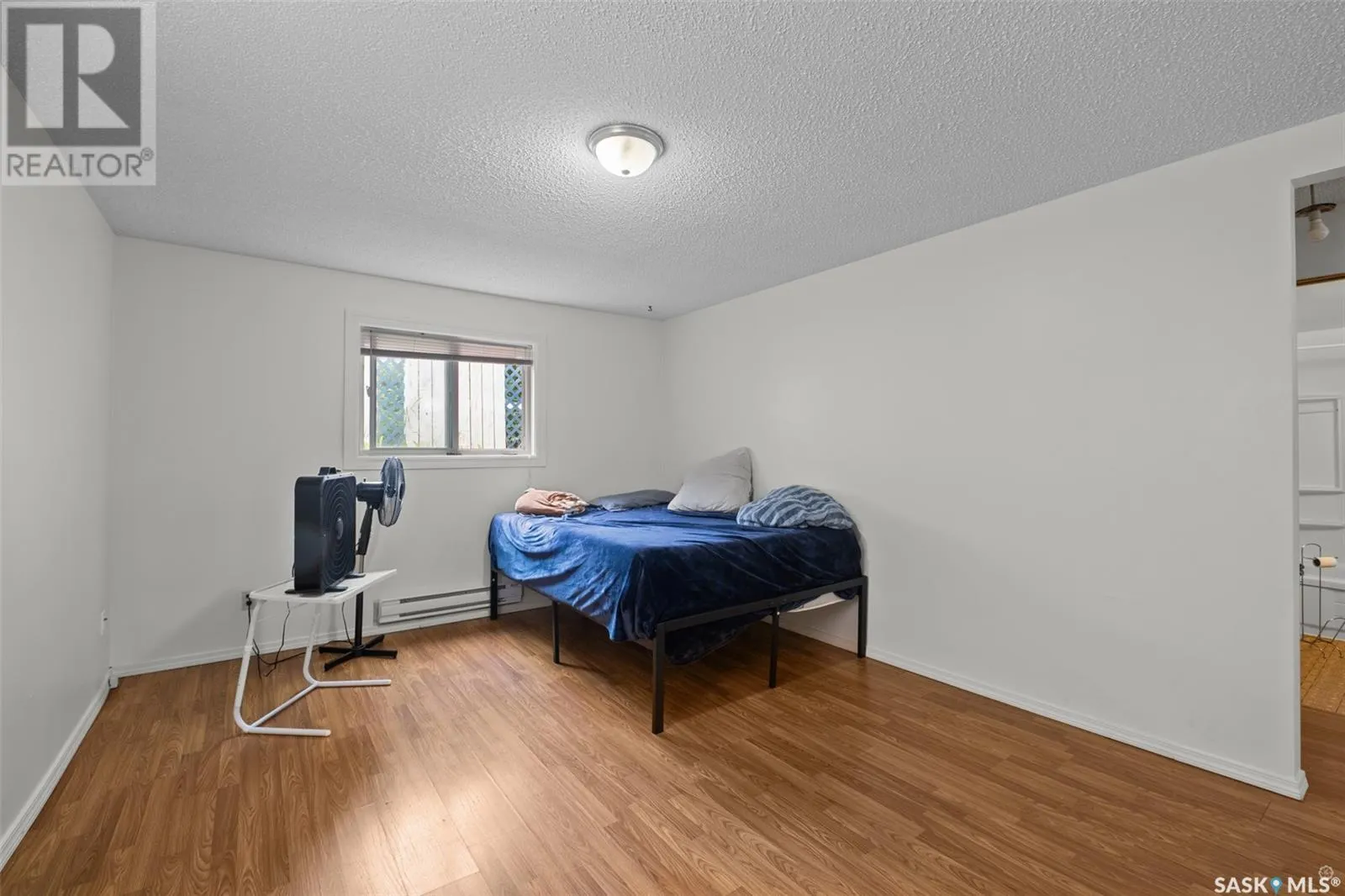 29 24th STREET E