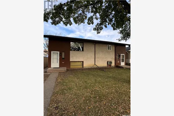 A & B 345 SCARTH STREET