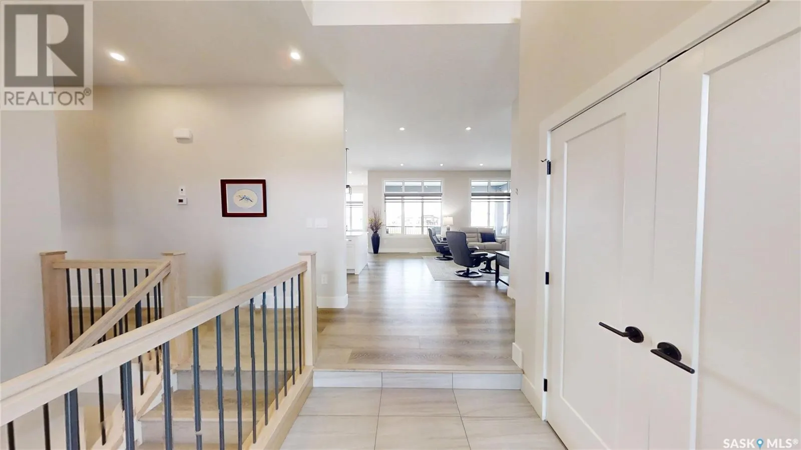 711 Weir CRESCENT