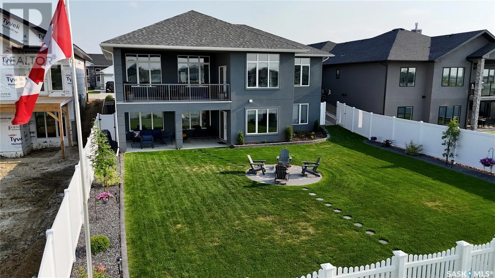 711 Weir CRESCENT