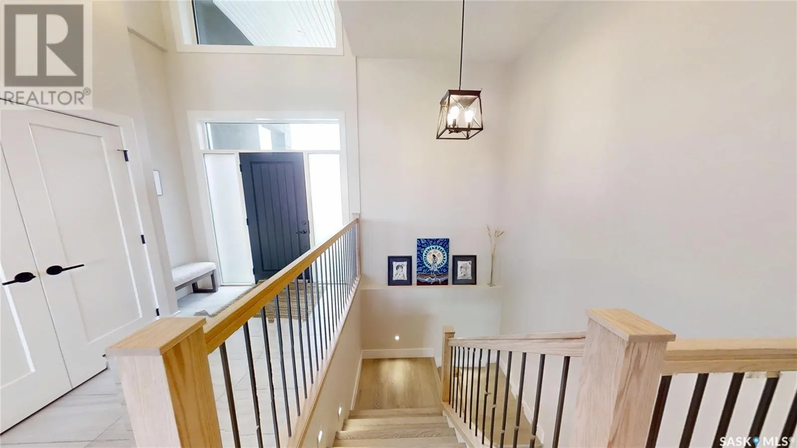 711 Weir CRESCENT