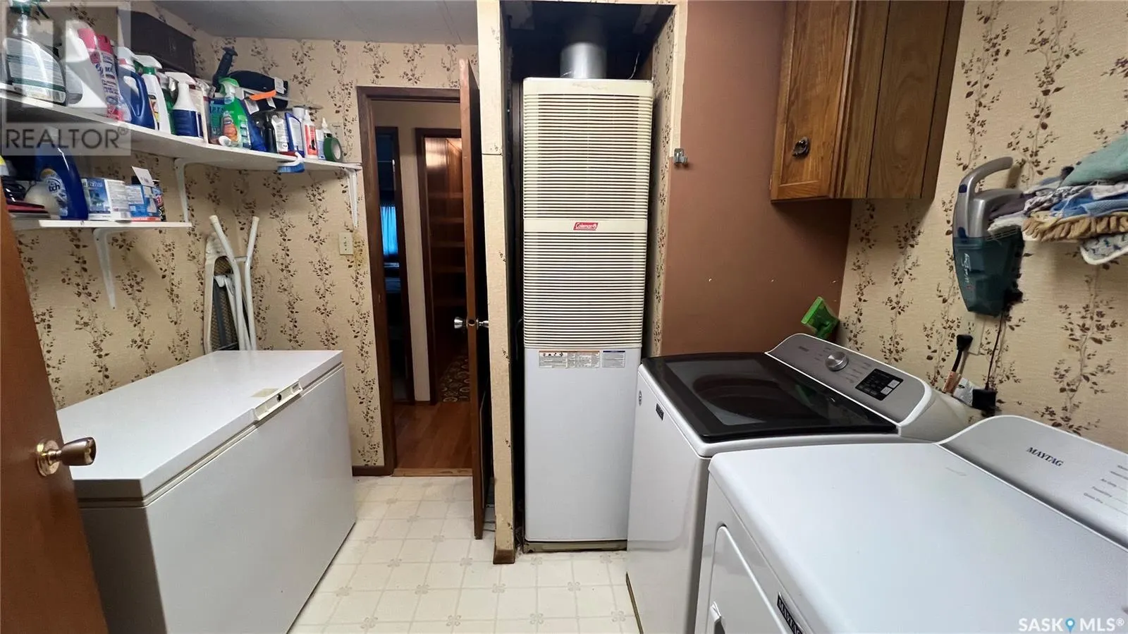 404 3rd STREET N