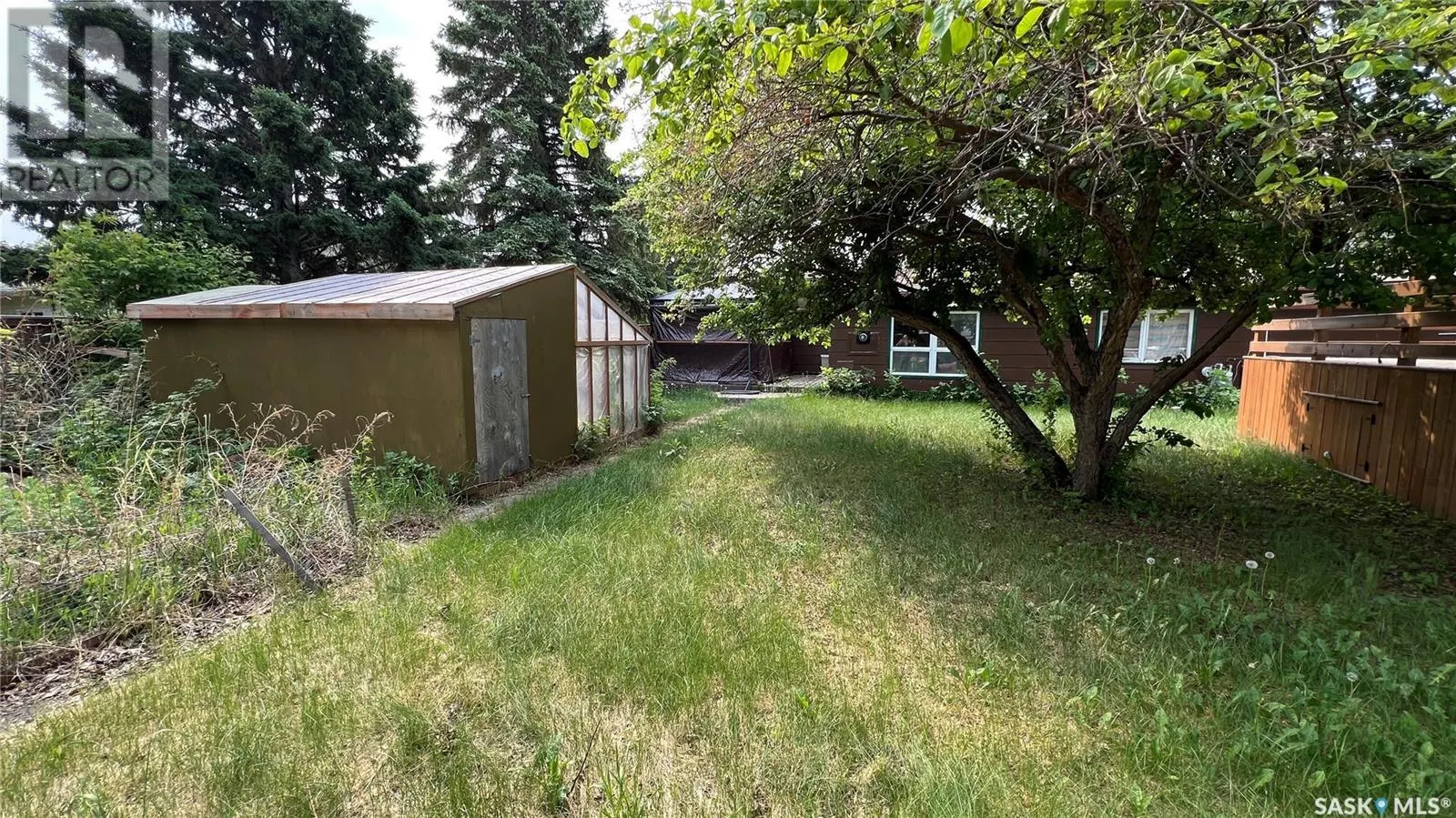 404 3rd STREET N