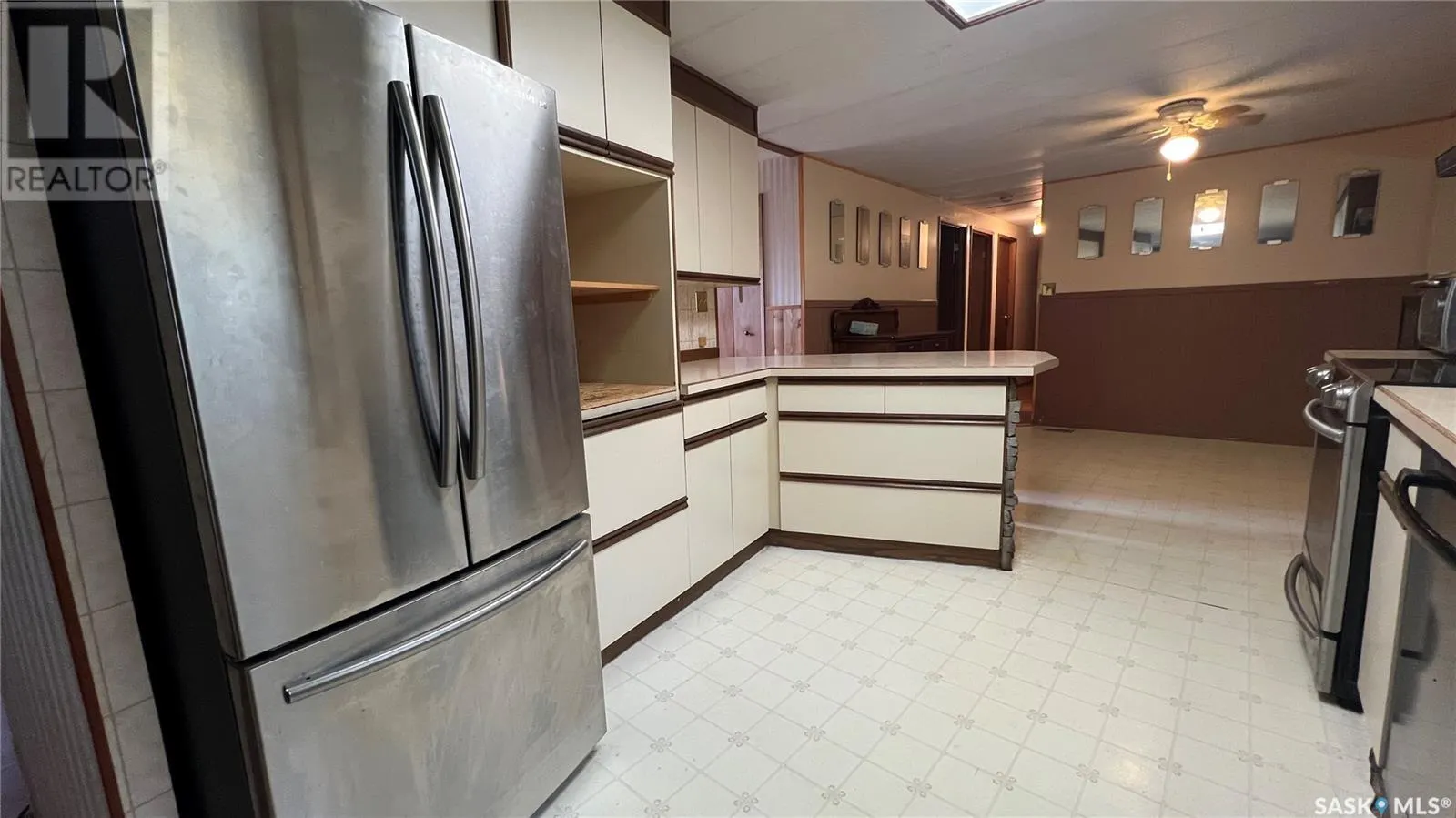 404 3rd STREET N