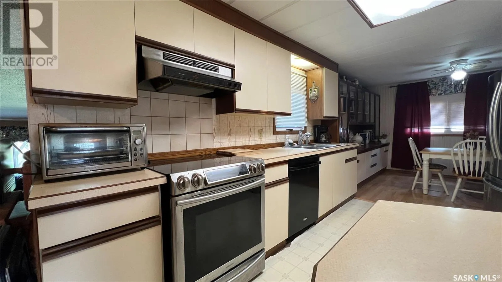 404 3rd STREET N