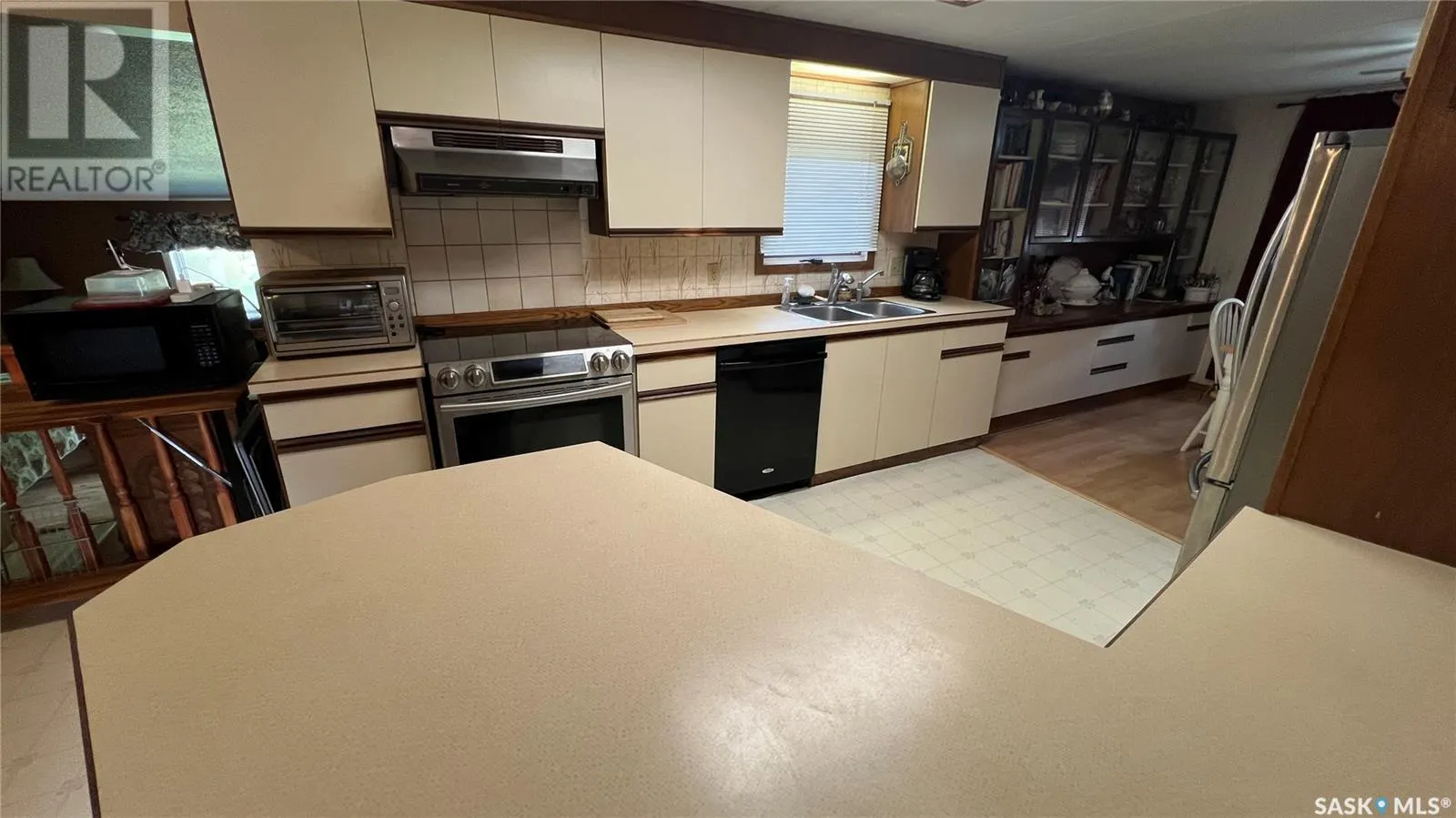 404 3rd STREET N