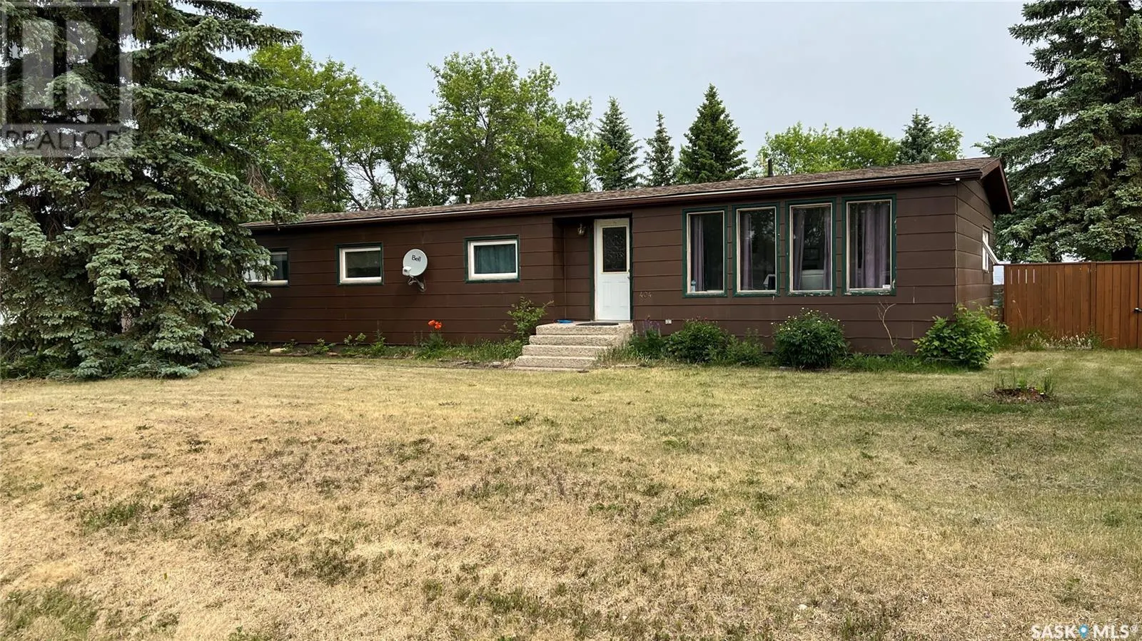 404 3rd STREET N
