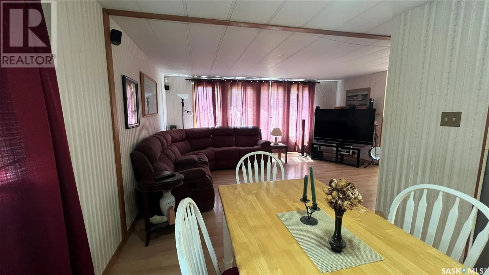 404 3rd STREET N