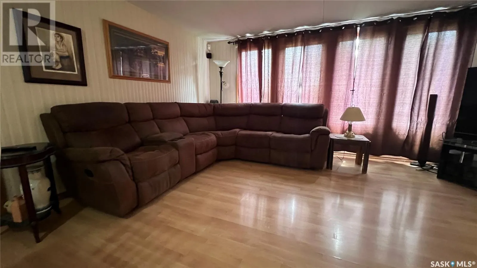 404 3rd STREET N