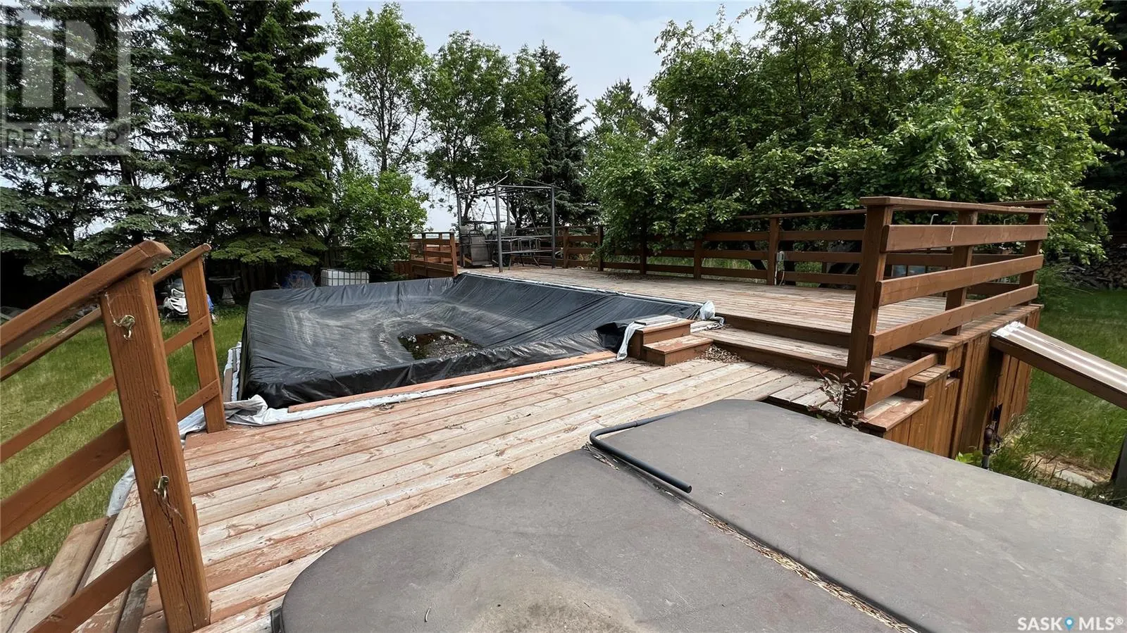 404 3rd STREET N