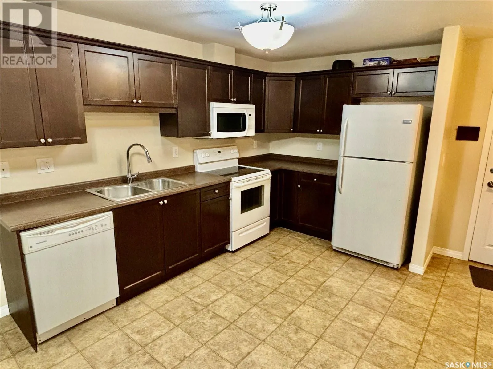 6202 112 Willis CRESCENT