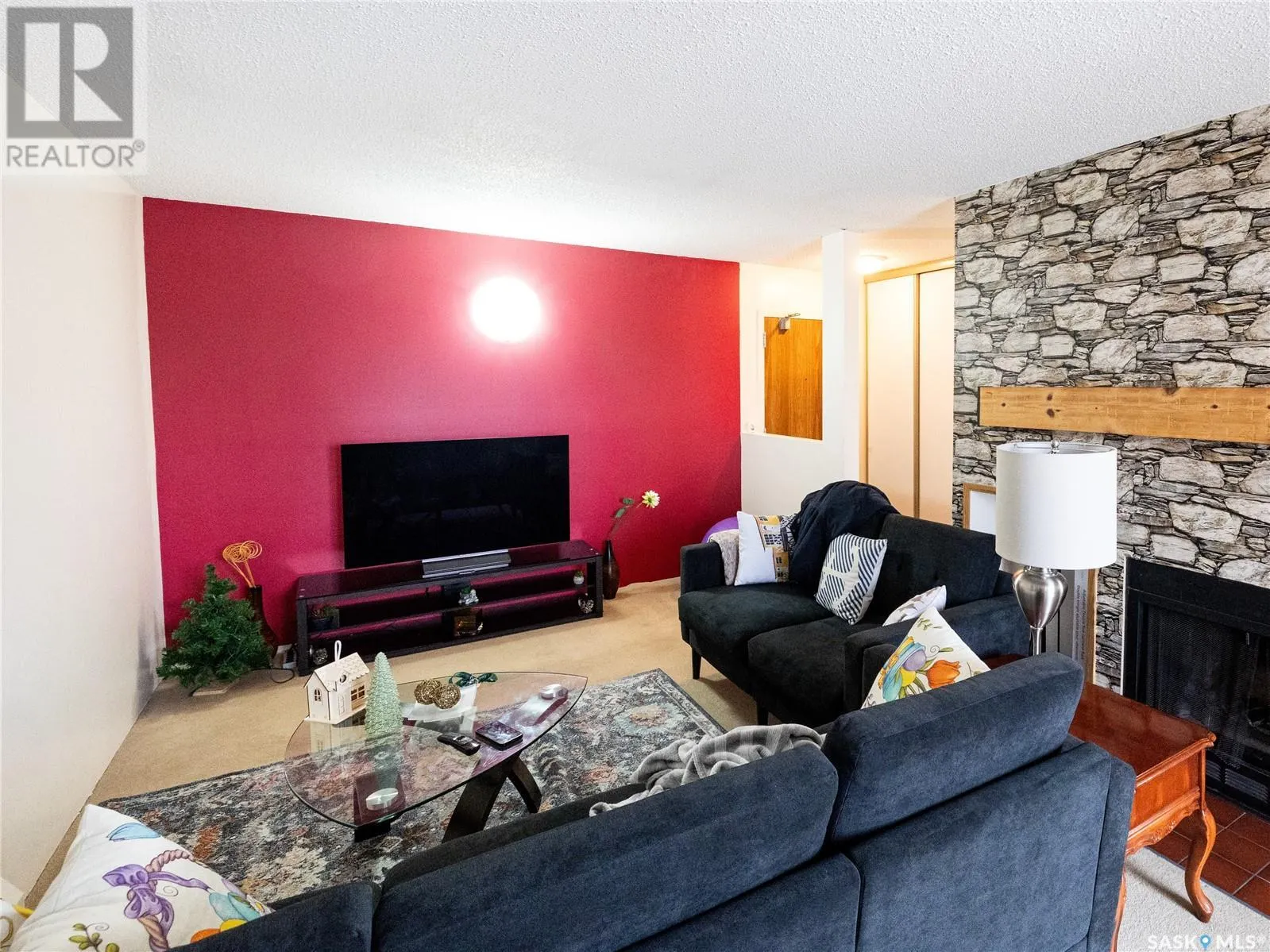 303 51 Rodenbush DRIVE