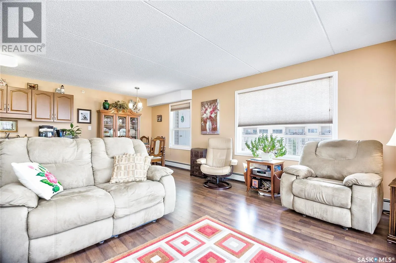 304 2781 Woodbridge DRIVE