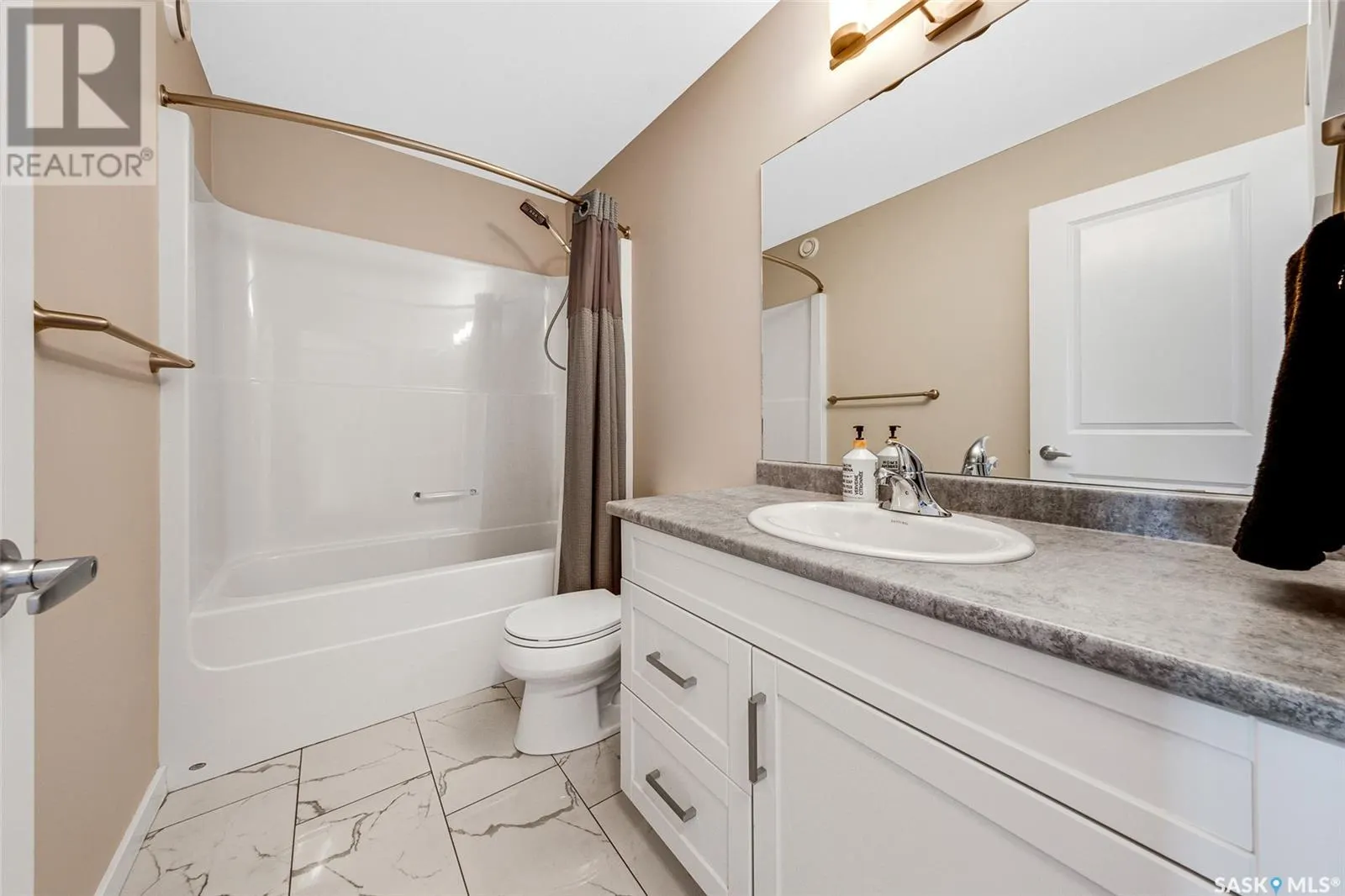 1456 Cassat DRIVE
