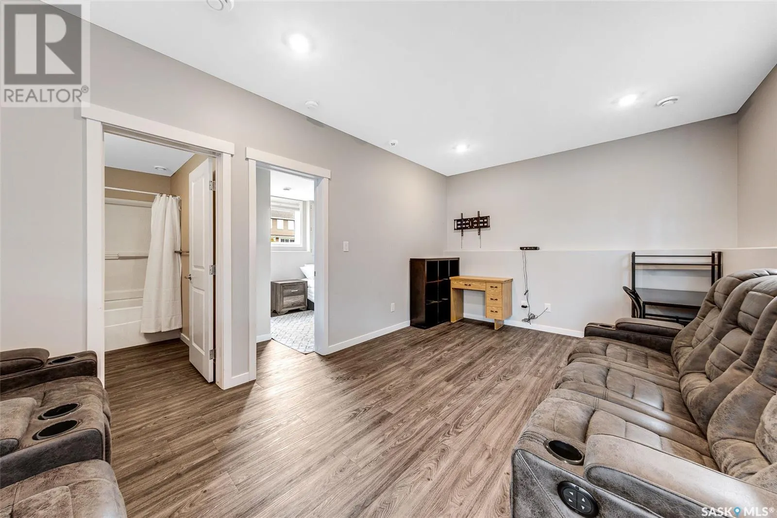 1456 Cassat DRIVE