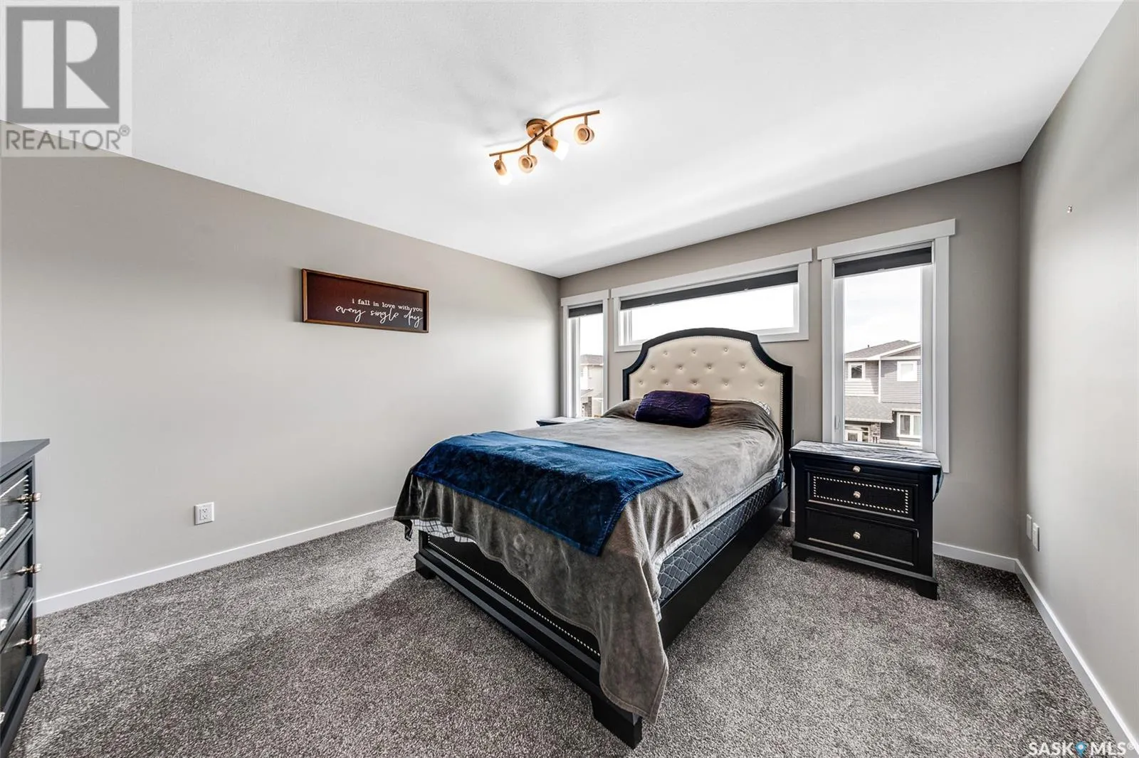1456 Cassat DRIVE