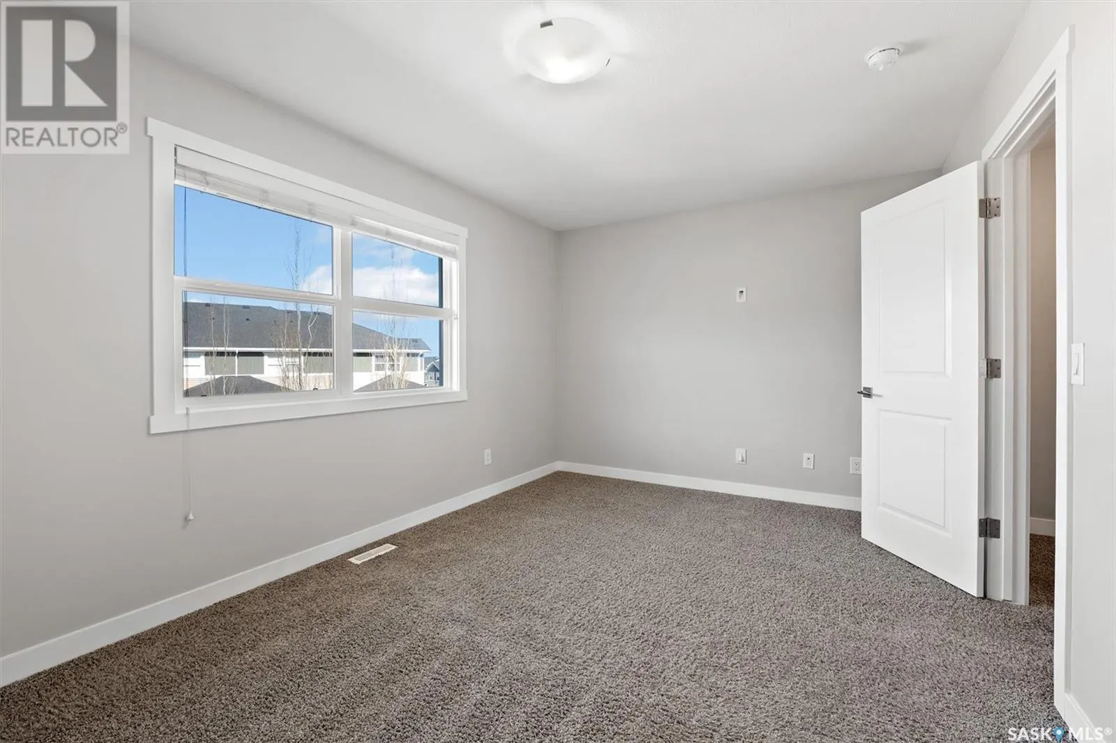 229 1220 Pringle WAY