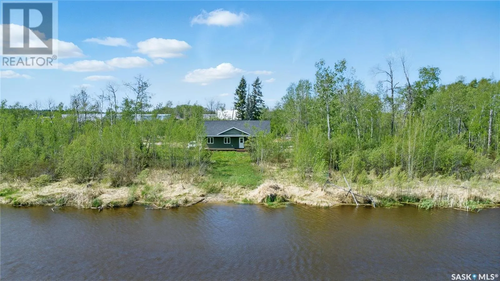 Christian Acreage 304 Railway AVENUE