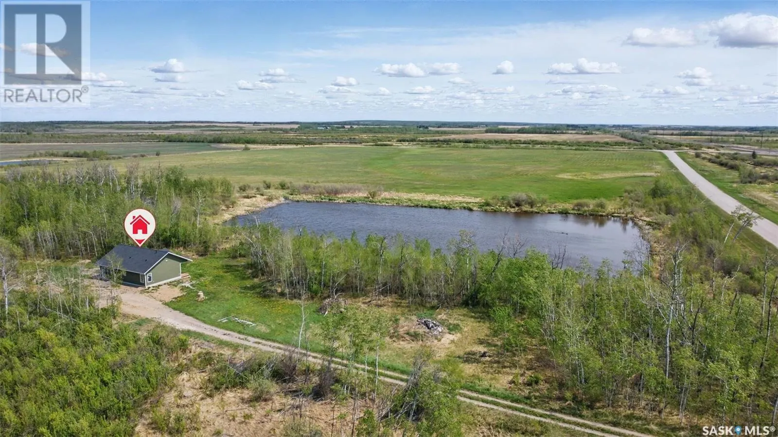 Christian Acreage 304 Railway AVENUE