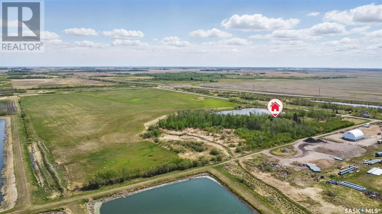 Christian Acreage 304 Railway AVENUE