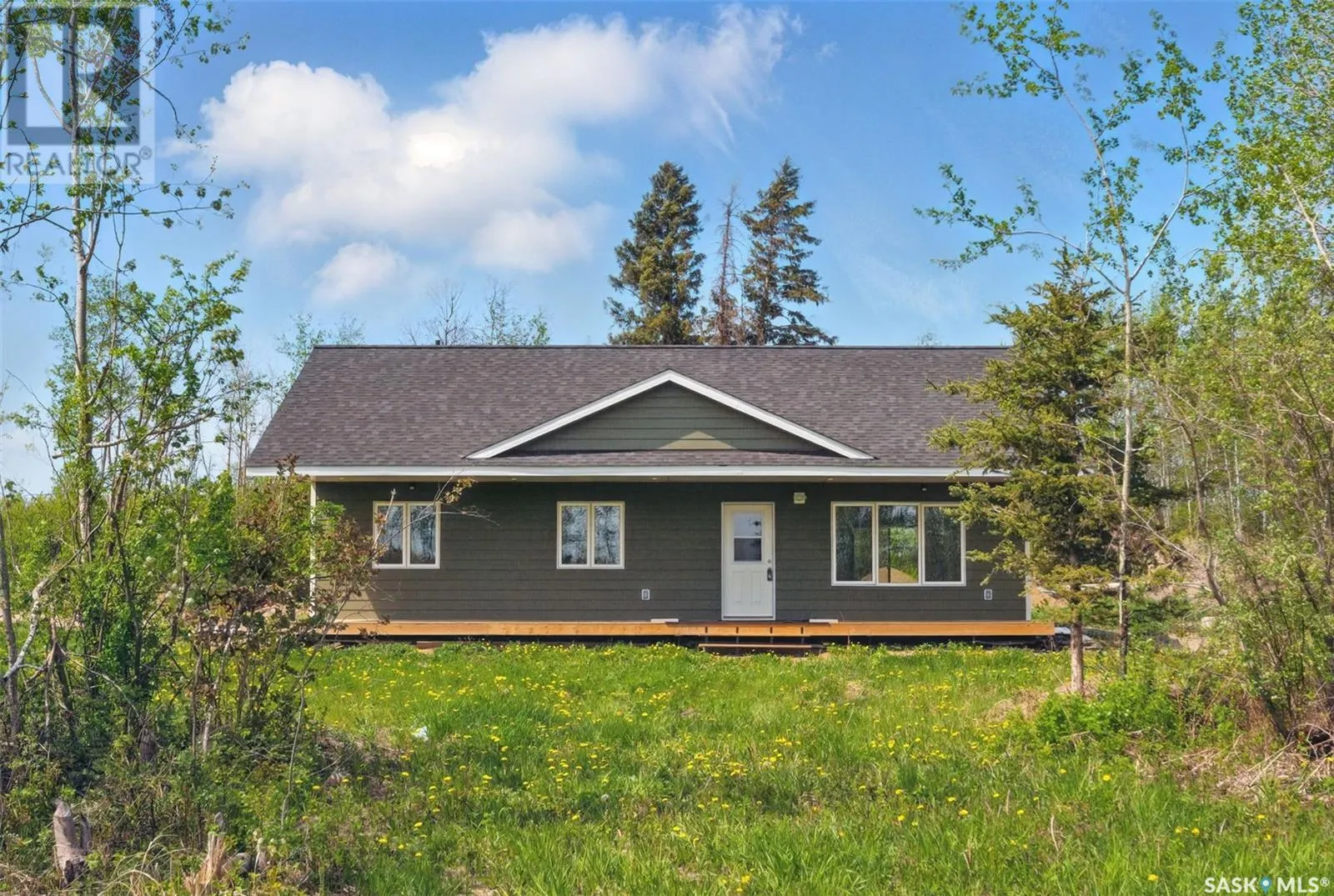 Christian Acreage 304 Railway AVENUE
