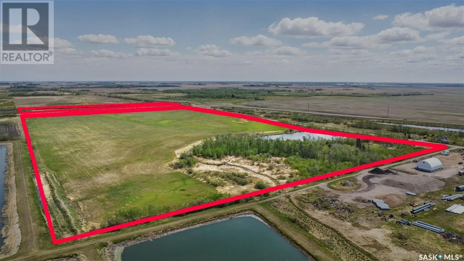 Christian Acreage 304 Railway AVENUE