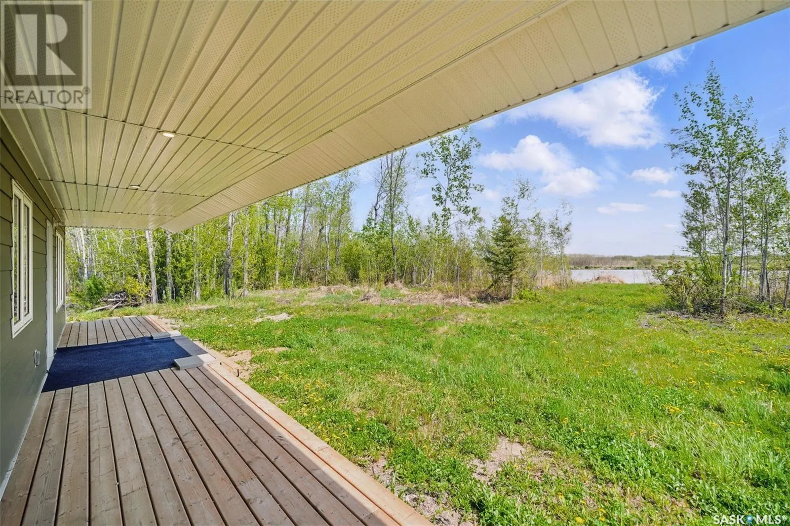Christian Acreage 304 Railway AVENUE