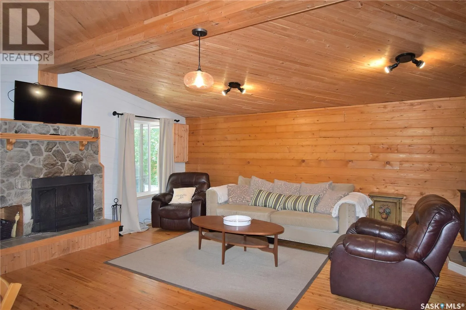 207 Jacobson DRIVE